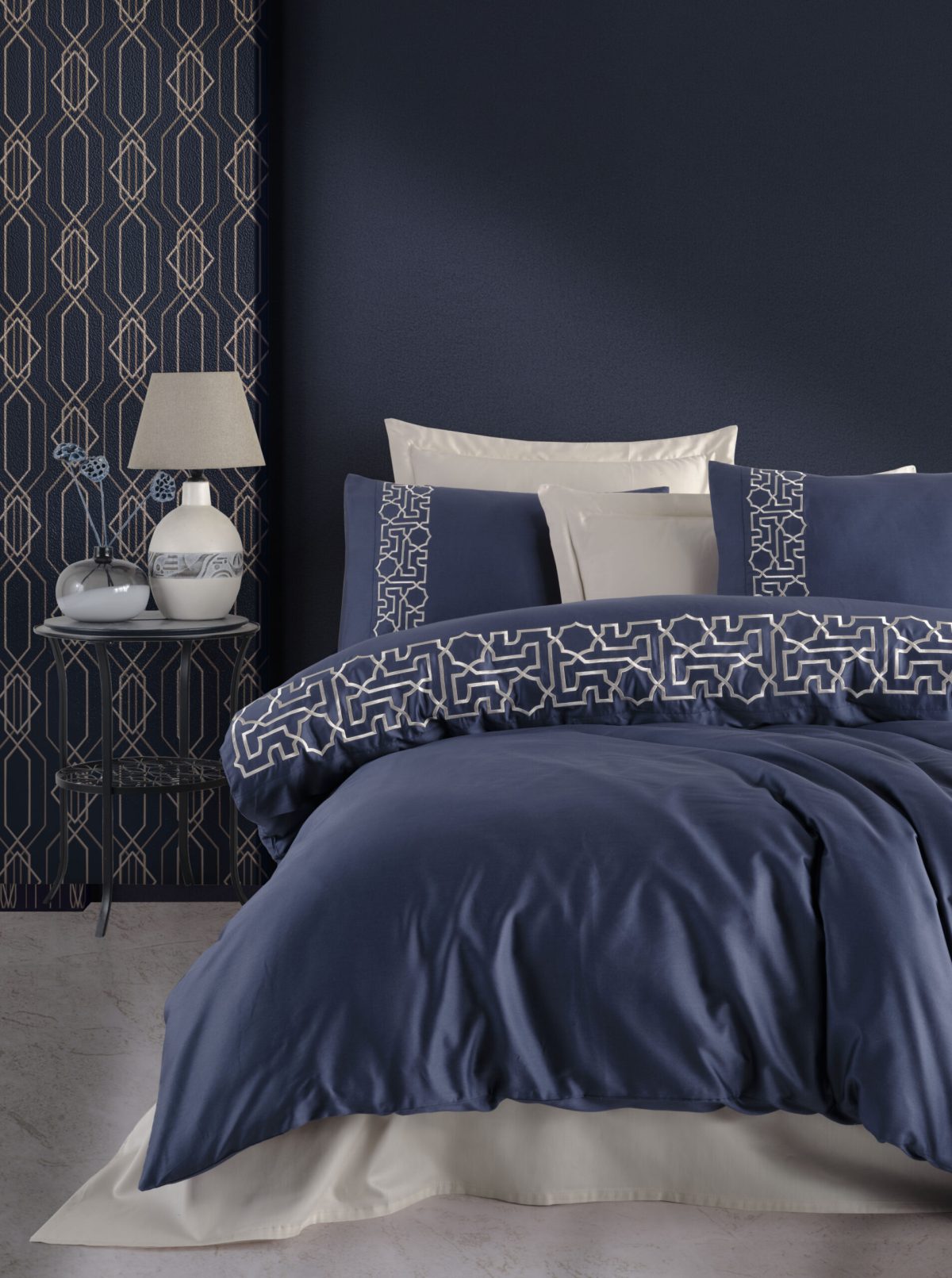 Lenjerie pat 2 persoane DANTELA - Luna - imagine 4