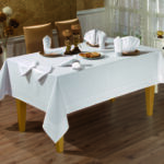 Fata de masa Honey - Alb - 160x220 cm + 8 Servetele
